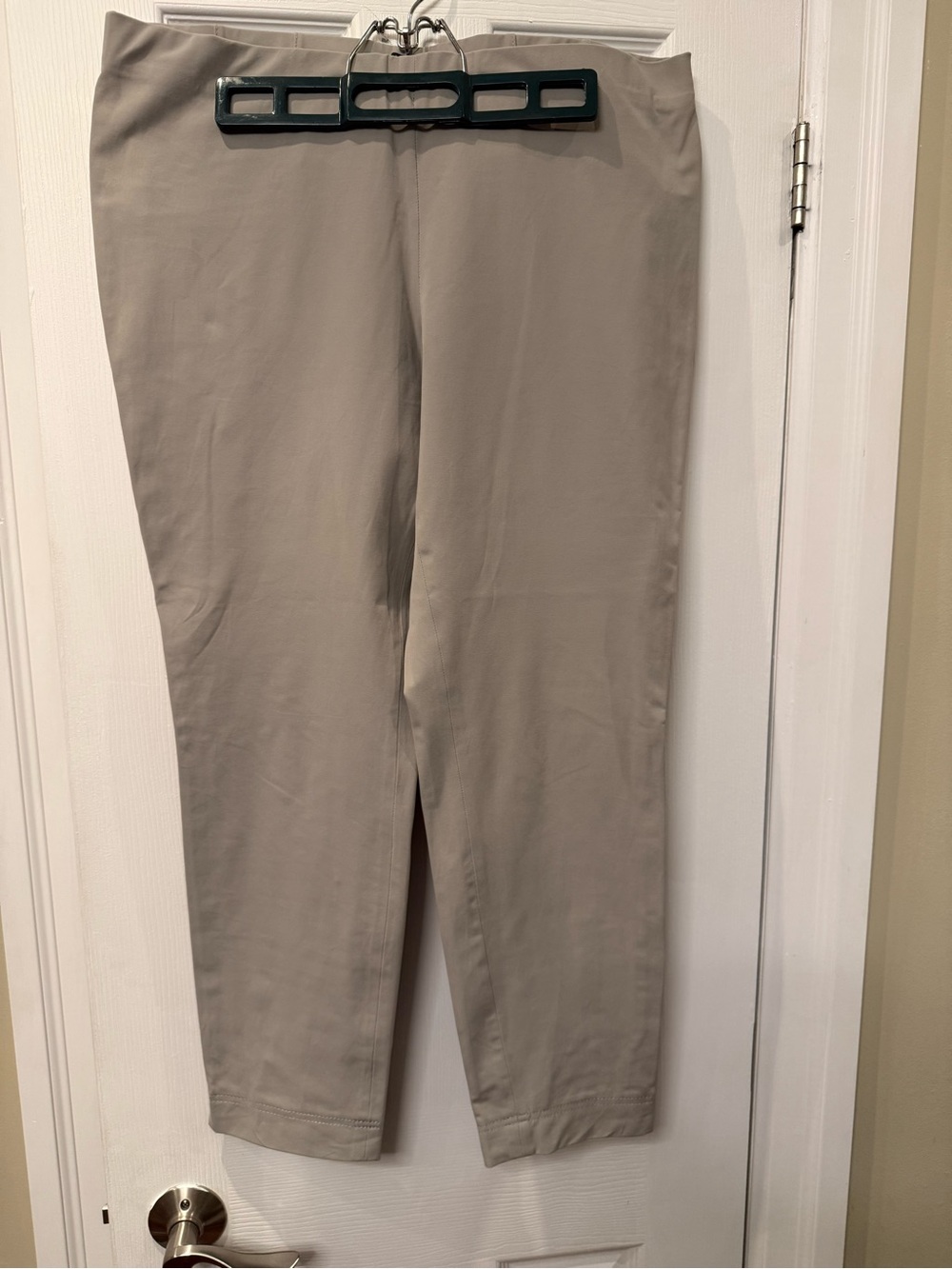 Designer Classic Cropped Stretch Pants - grey